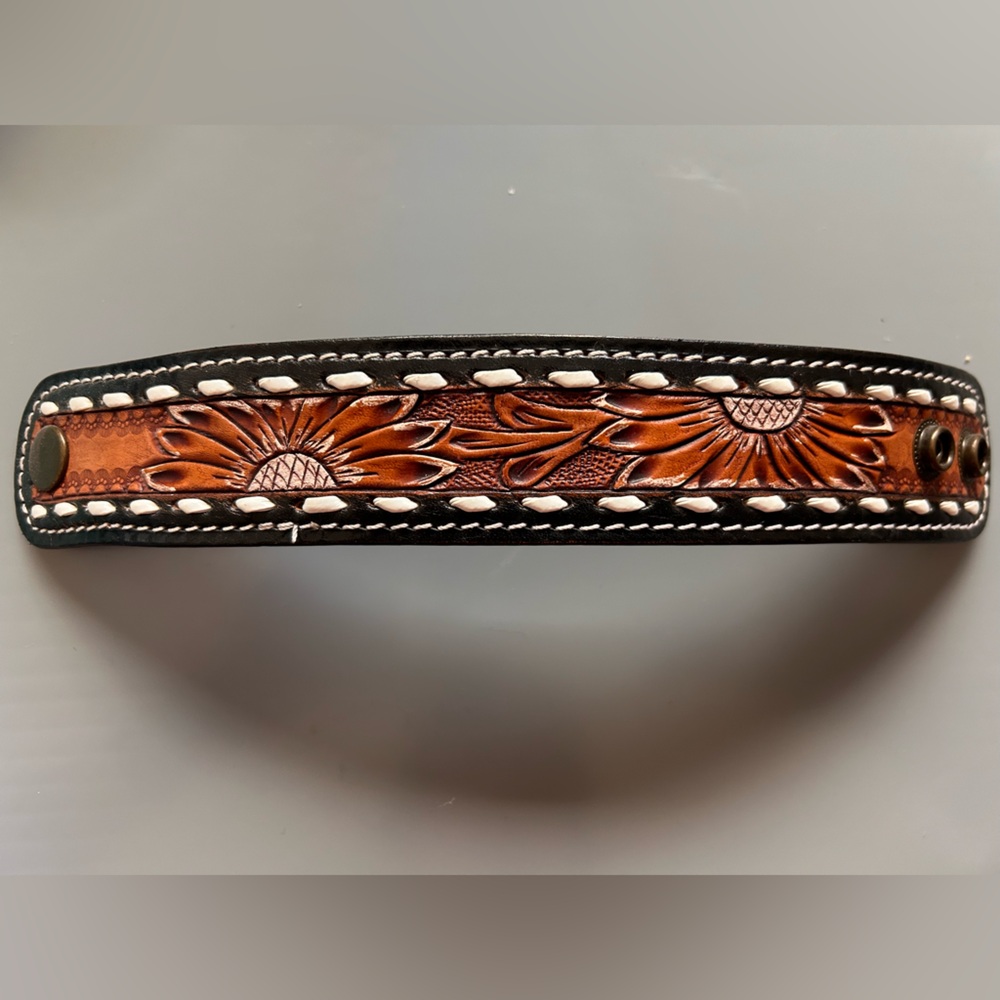 Leather cuff bracelet